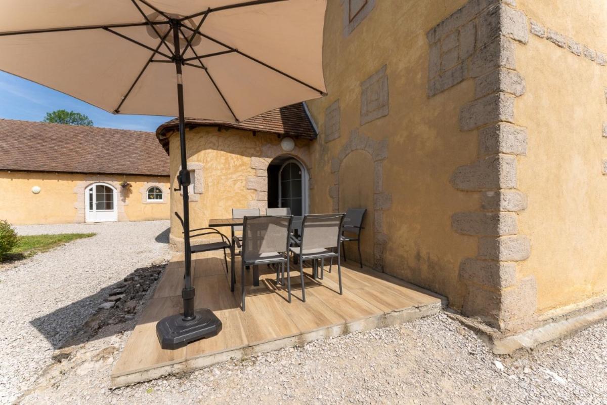 Chateau 3 Piscine Chauffee * La Chatelaine